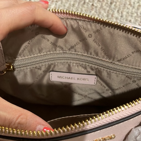 MICHAEL KORS CIARA 35S8GC6M2L MEDIUM MESSENGER LEATHER BAG IN POWDER BLU… - Picture 8 of 16